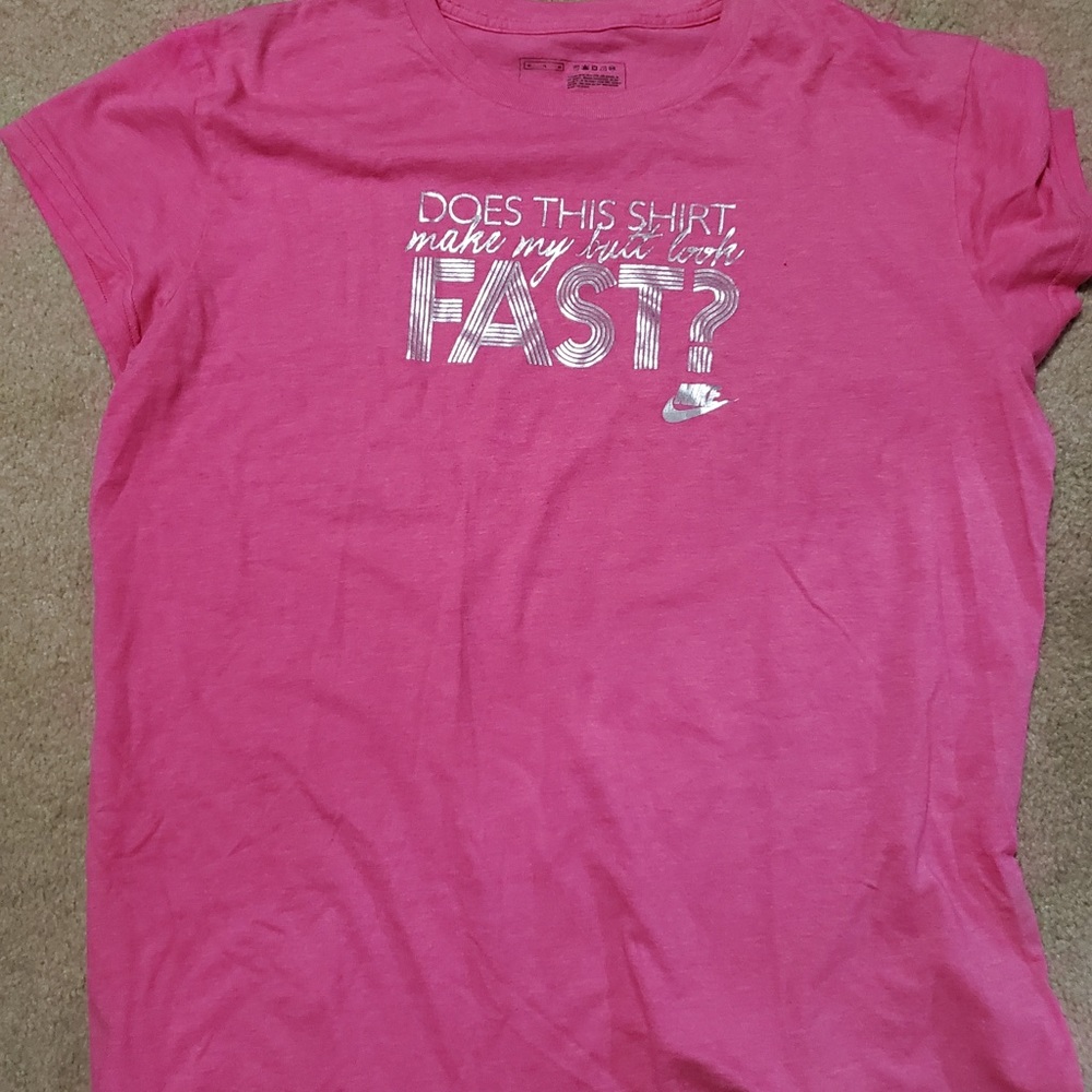 Nike T-shirt “My butt look fast? Hot pink workout